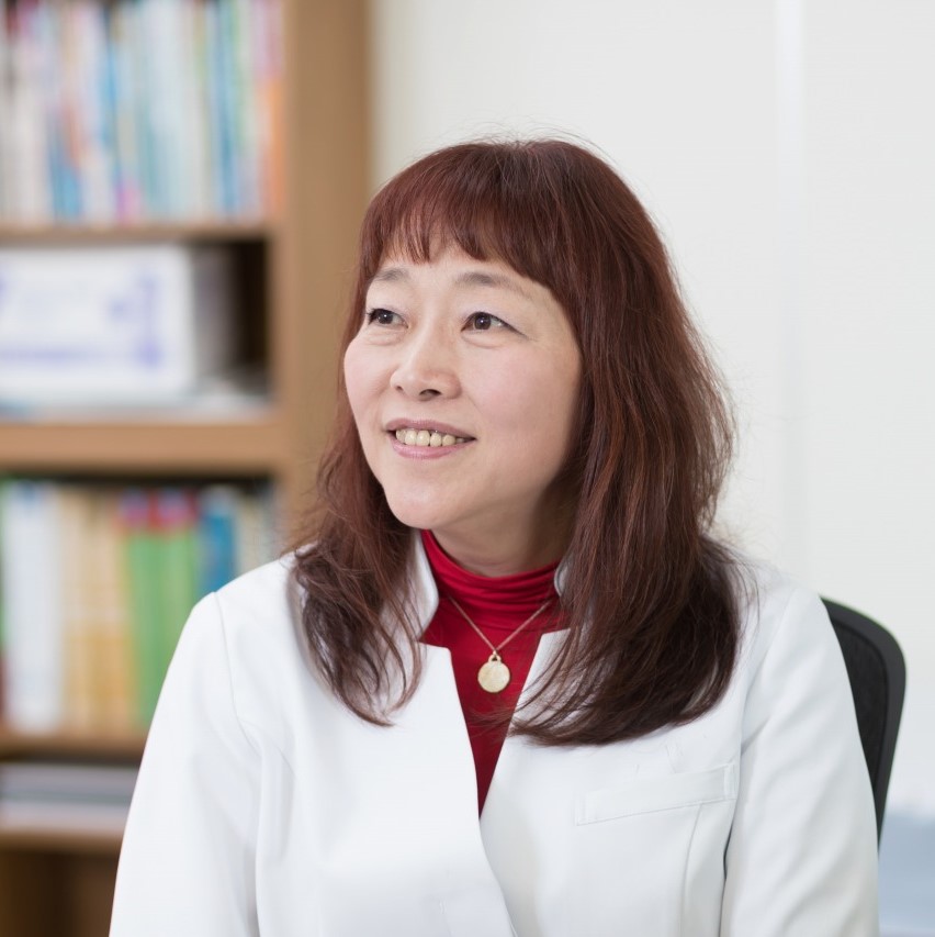 塩之谷 香 院長様