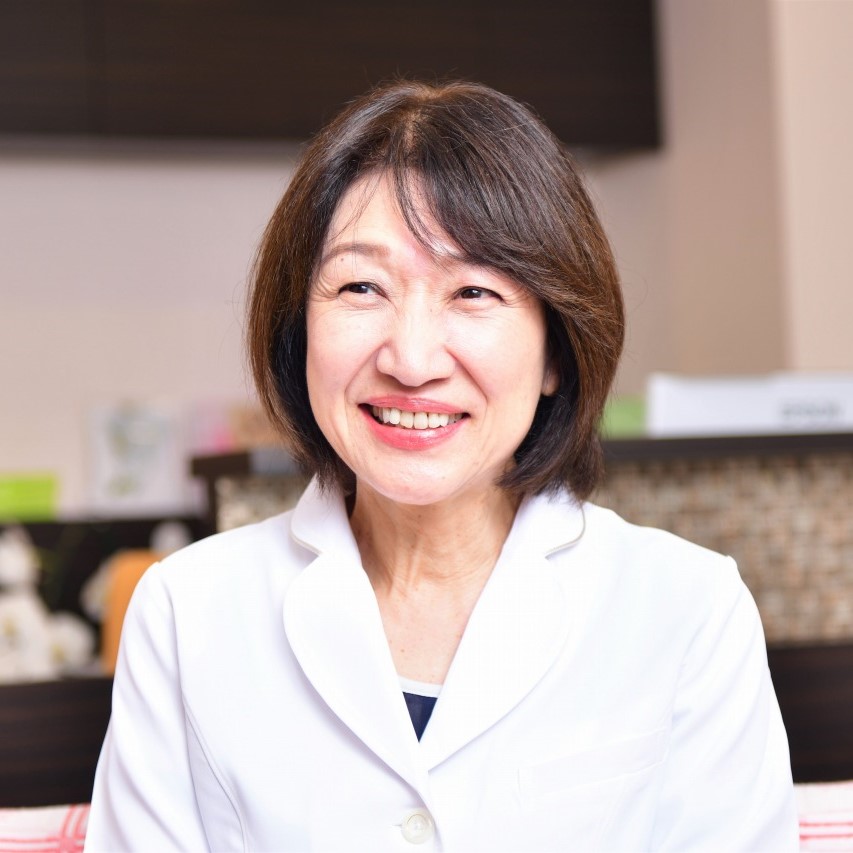 舘野 香織 院長様